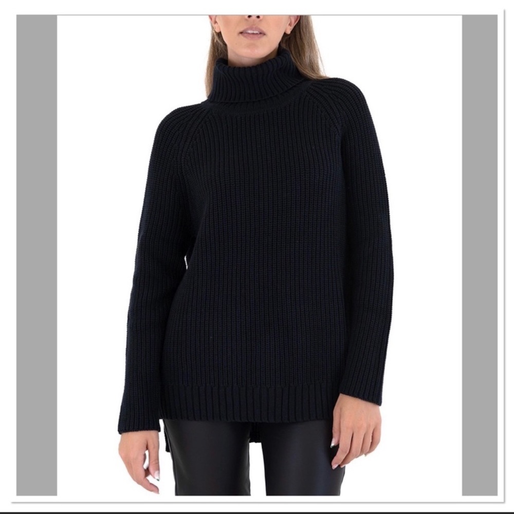 Ugg Black Selah turtleneck sweater sM